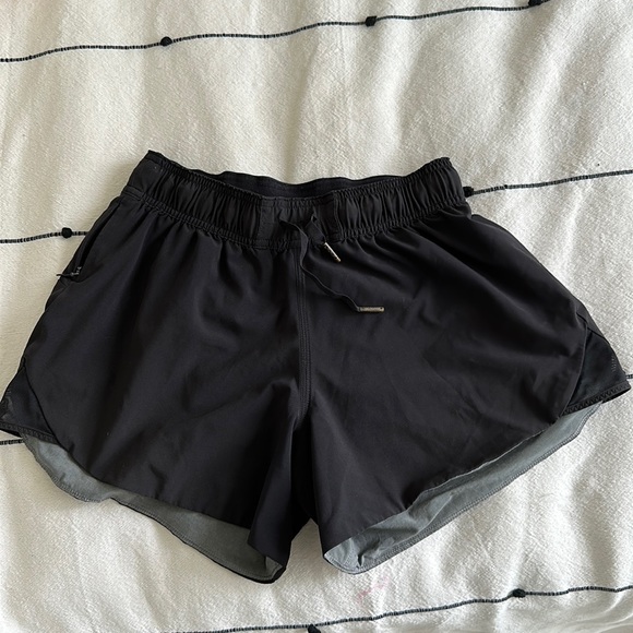 Reversible lululemon shorts - Picture 1 of 5